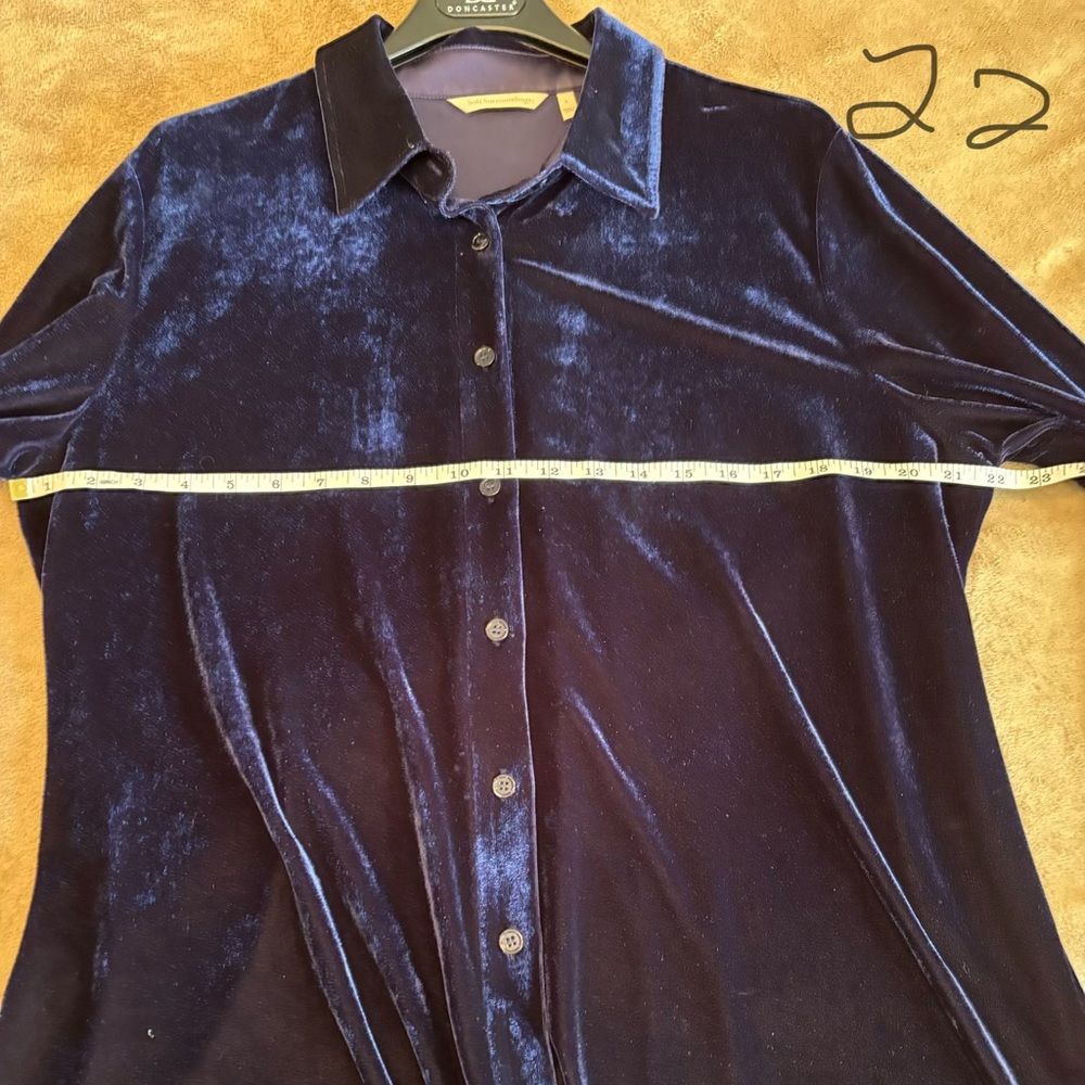 Soft Surroundings Blue velvet tunic shirt size L - Picture 5 of 7